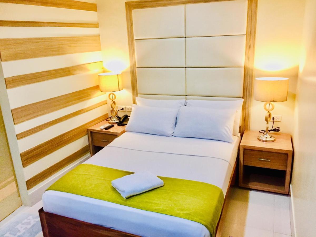 Reddoorz Plus @ Abc Landmark Hotel Kidapawan ภายนอก รูปภาพ