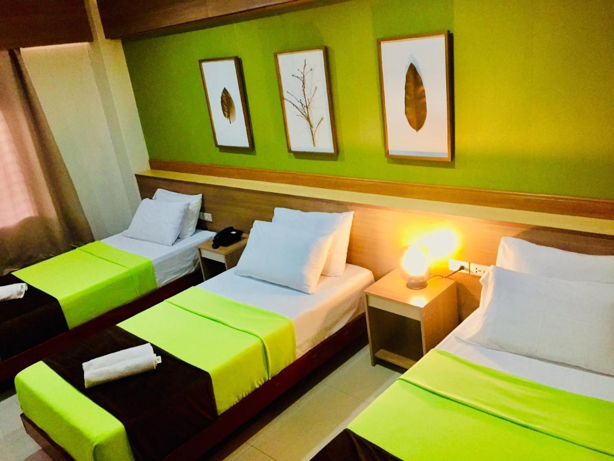 Reddoorz Plus @ Abc Landmark Hotel Kidapawan ภายนอก รูปภาพ