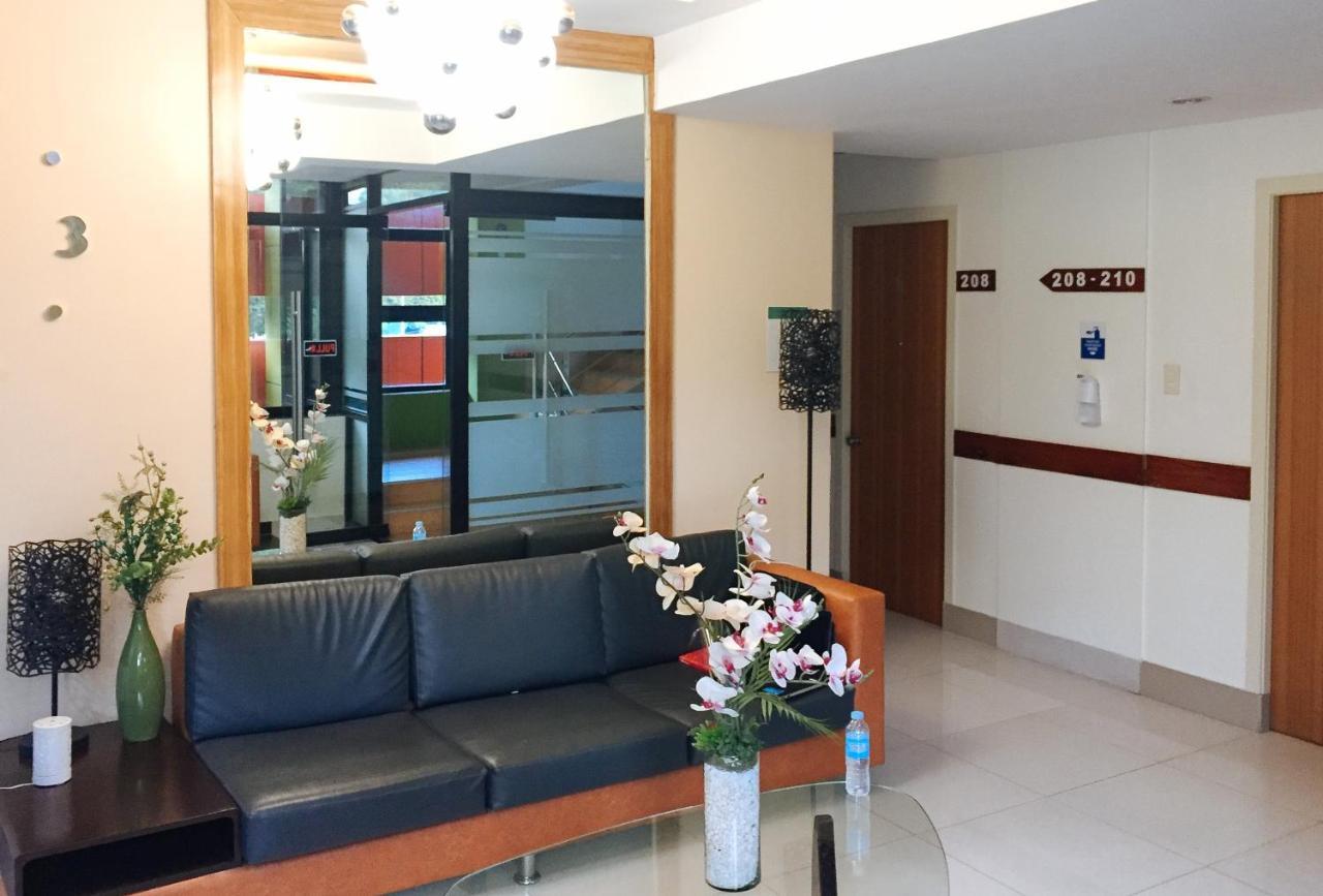 Reddoorz Plus @ Abc Landmark Hotel Kidapawan ภายนอก รูปภาพ