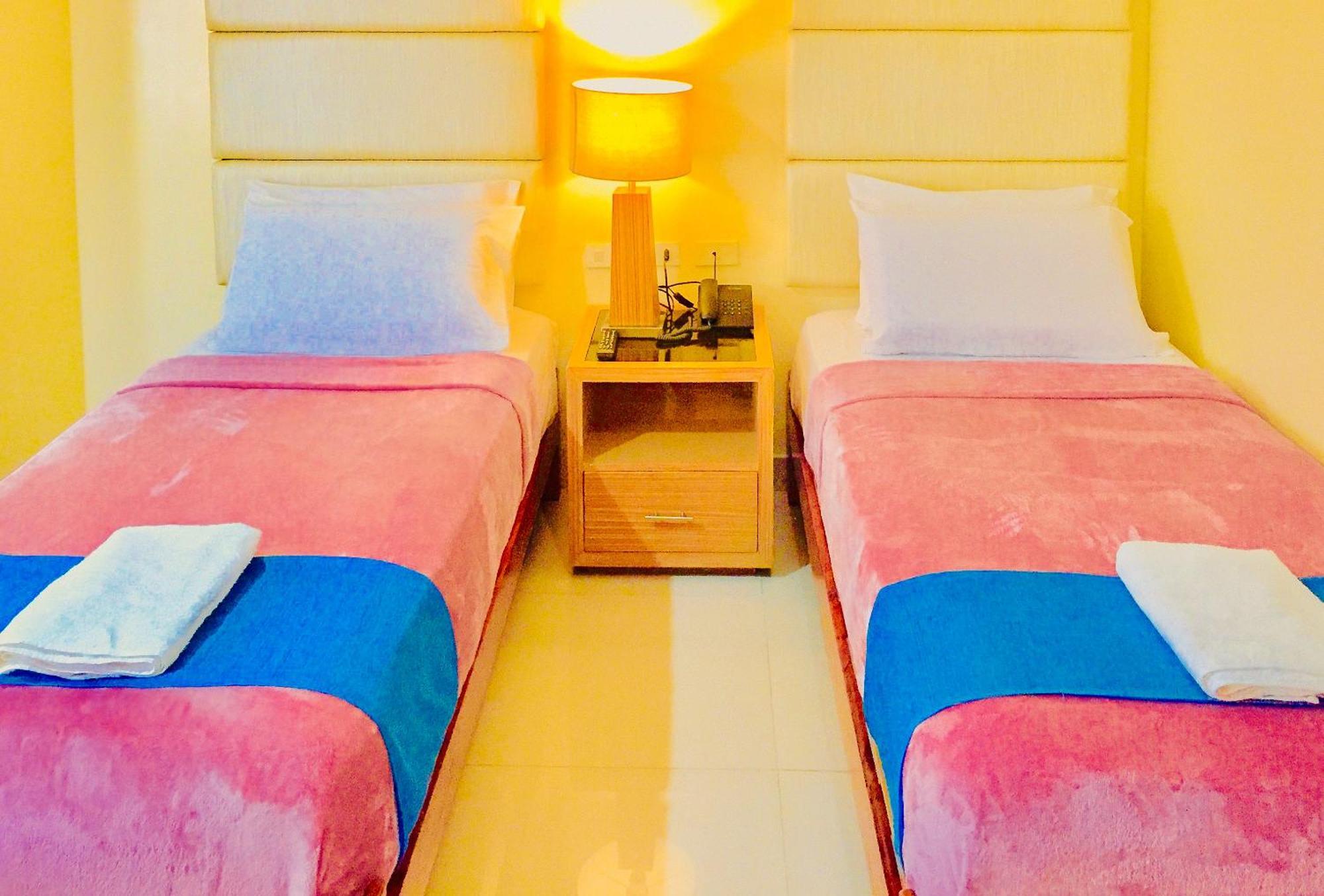 Reddoorz Plus @ Abc Landmark Hotel Kidapawan ภายนอก รูปภาพ